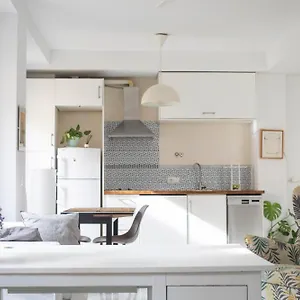  Apartamento Atico Con Balcon En Pleno Centro